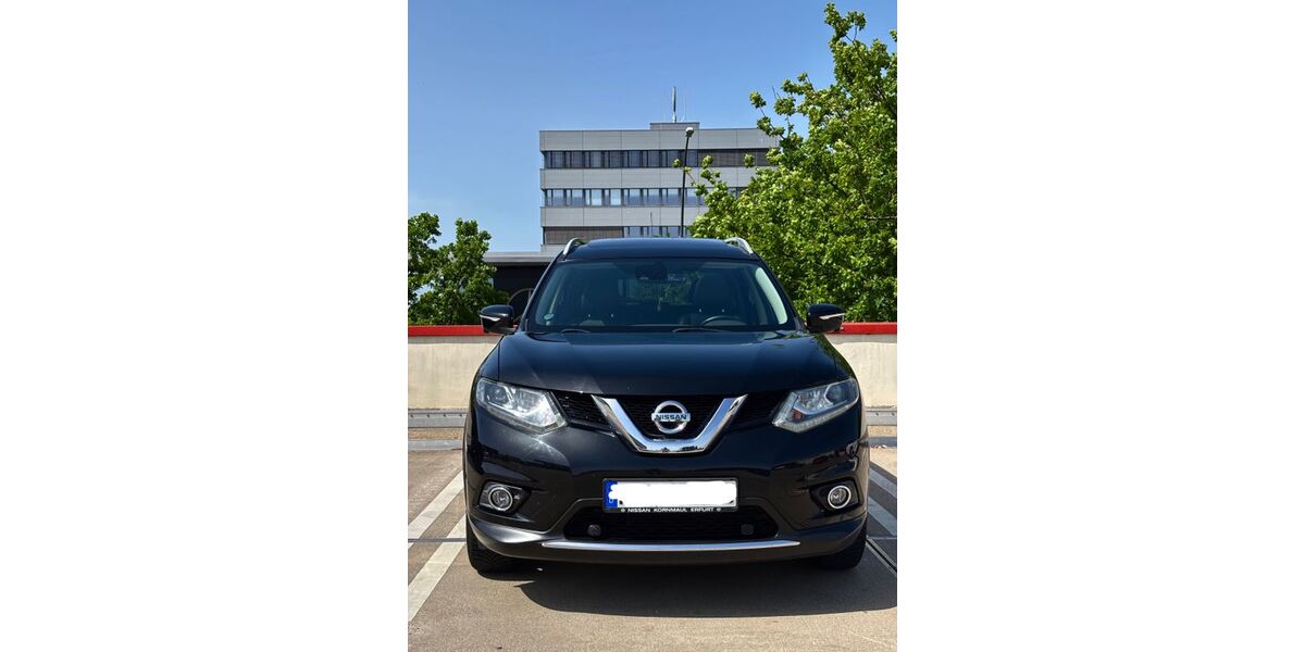 Nissan X-Trail 98.500 km 13.500 &euro; Hamburg 22159