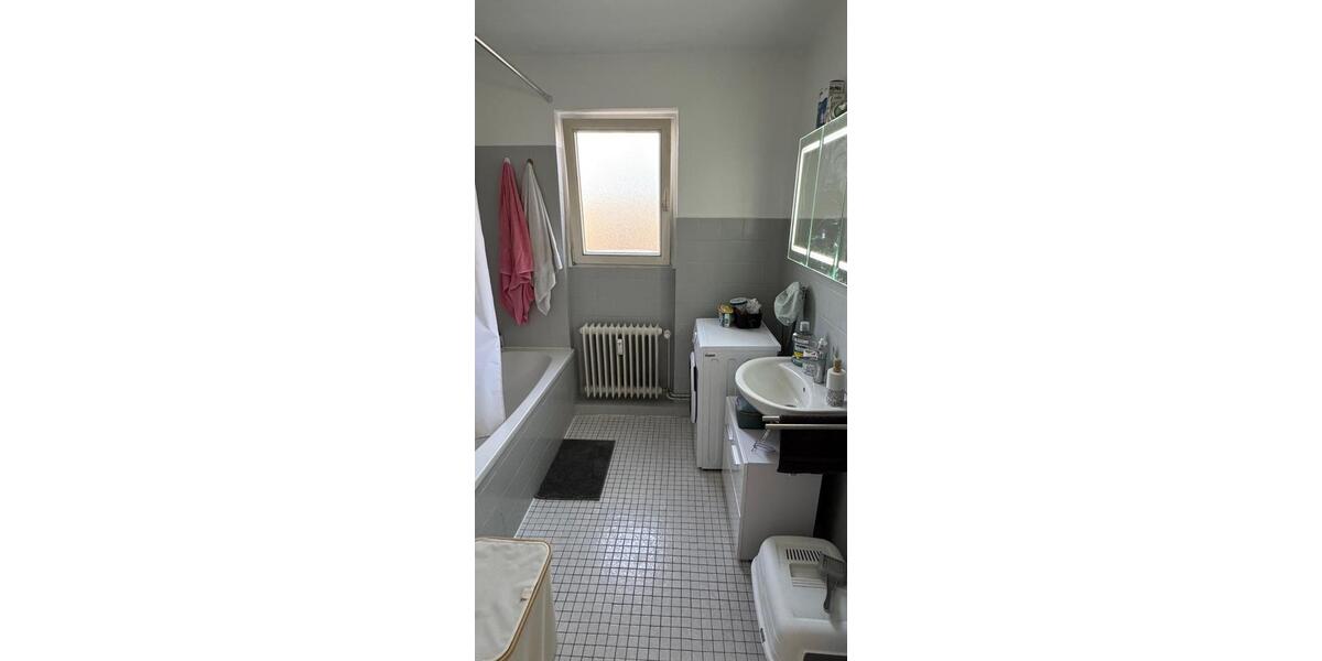 Dachgeschoßwohnung Hamburg Barmbek-Süd - 2 Zimmer, 55 m&sup2;, 1.700&euro; | Angebot:25634445