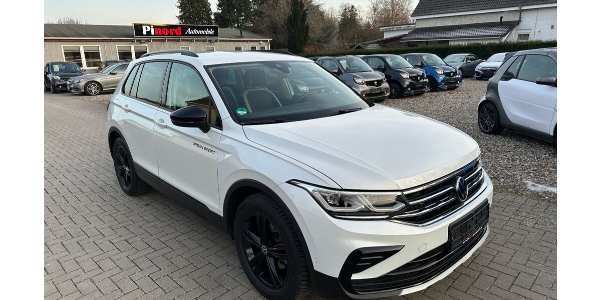 VW Tiguan 64.204 km 27.299 &euro; Pinneberg 25421
