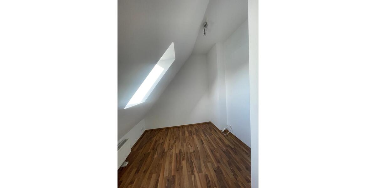 Dachgeschoßwohnung Oststeinbek - 2.5 Zimmer, 69 m&sup2;, 850&euro; | Angebot:25394072