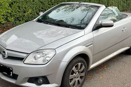 Opel Tigra 157.000 km 2.099 &euro; Hamburg 22083