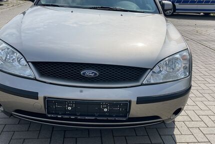 Ford Mondeo 147.550 km 990 &euro; Pinneberg 25421