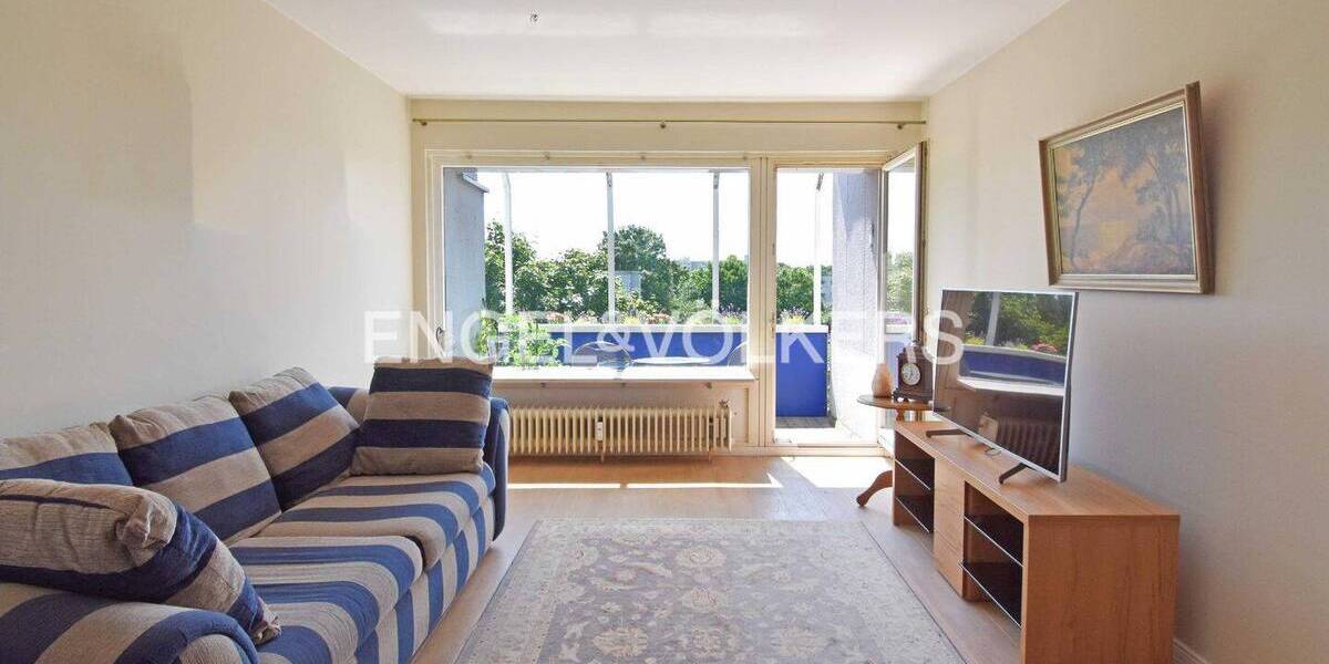 Etagenwohnung Hamburg Hummelsbüttel - 2 Zimmer, 72 m&sup2;, 310.000&euro; | Angebot:25749352