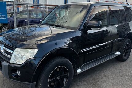 Mitsubishi Pajero 262.500 km 11.500 &euro; Pinneberg 25421
