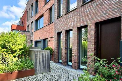 Haus Hamburg Uhlenhorst - 5 Zimmer, 188 m&sup2;, 1.749.000&euro; | Angebot:25675979