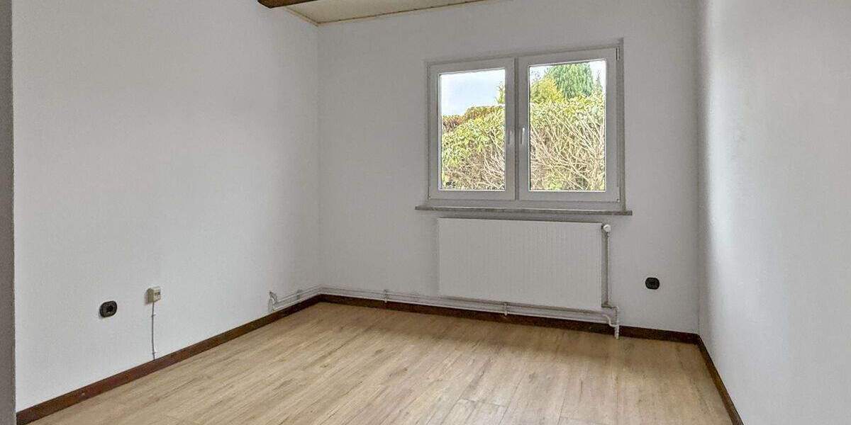 Bungalow Schleswig-Holstein Tangstedt - 4 Zimmer, 101 m&sup2;, 1.550&euro; | Angebot:25773859