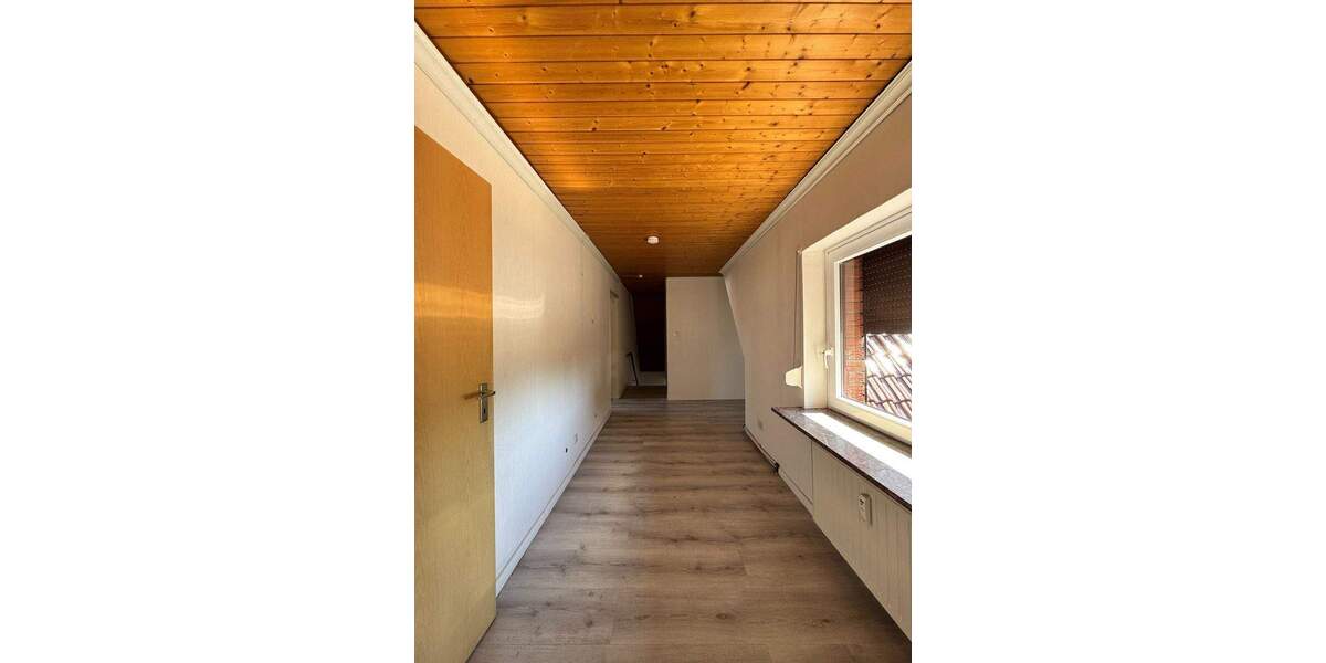 Mehrfamilienhaus, Wohnhaus Kaltenkirchen - 9 Zimmer, 285 m&sup2;, 770.000&euro; | Angebot:25729679