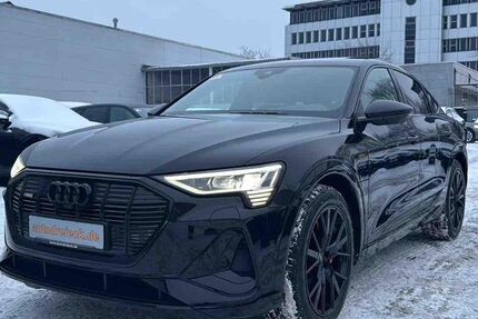 Audi e-tron 18.132 km 34.950 &euro; Hamburg 22047