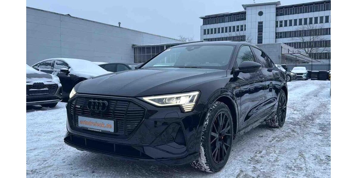 Audi e-tron 18.132 km 34.950 &euro; Hamburg 22047