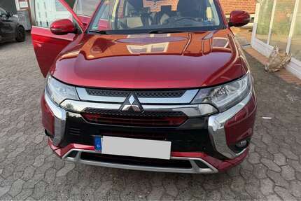 Mitsubishi Outlander 132.000 km 25.000 &euro; Hamburg 22041