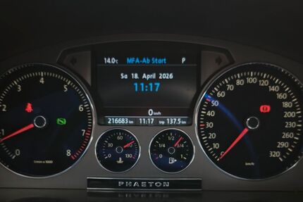 VW Phaeton 216.700 km 13.750 &euro; HAMBURG 20537