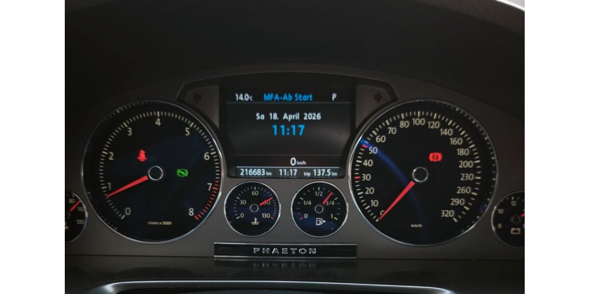 VW Phaeton 216.700 km 13.750 &euro; HAMBURG 20537