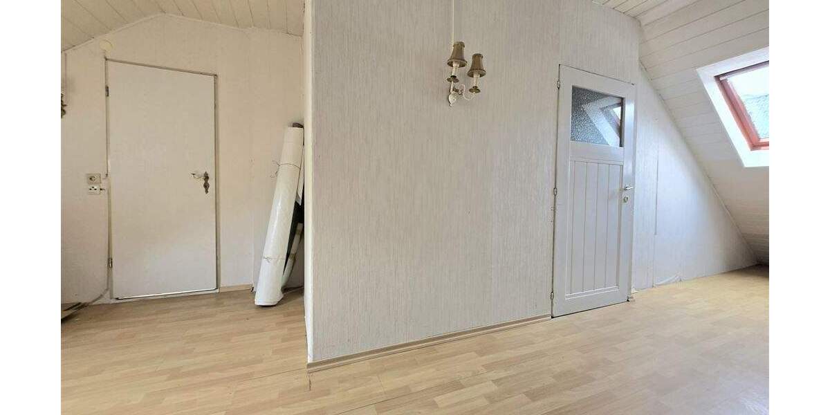 Etagenwohnung Nahe - 6 Zimmer, 145 m&sup2;, 299.000&euro; | Angebot:25682395