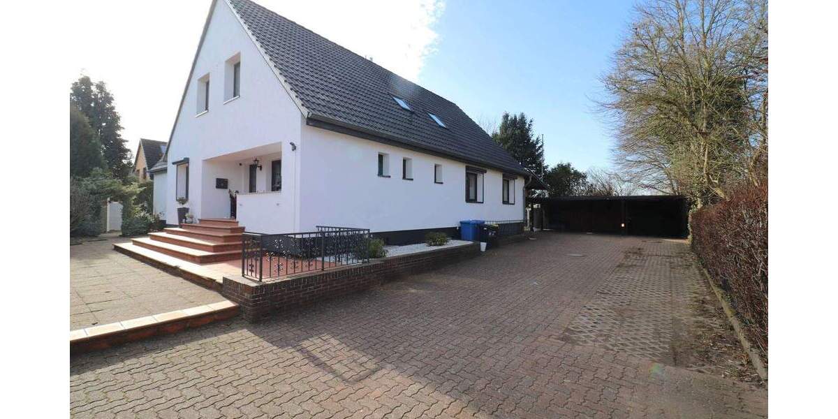 Einfamilienhaus Groß Niendorf - 7 Zimmer, 215 m&sup2;, 695.000&euro; | Angebot:25769322