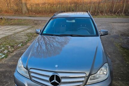 Mercedes-Benz C 220 325.000 km 6.750 &euro; Schmalfeld 24640