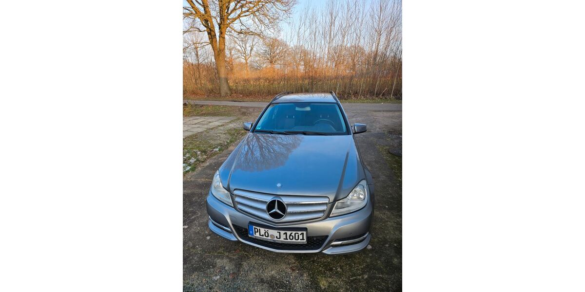 Mercedes-Benz C 220 325.000 km 6.750 &euro; Schmalfeld 24640