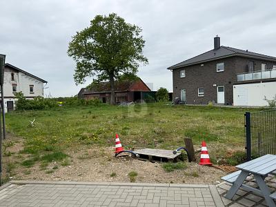 FAMILIENFREUNDLICHE UMGEBUNG MIT VIEL POTENZIAL - Grundstück Steinburg | Angebot:26779992