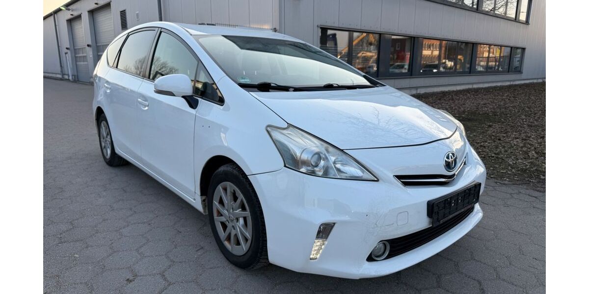 Toyota Prius+ 451.208 km 8.490 &euro; Hamburg 20539
