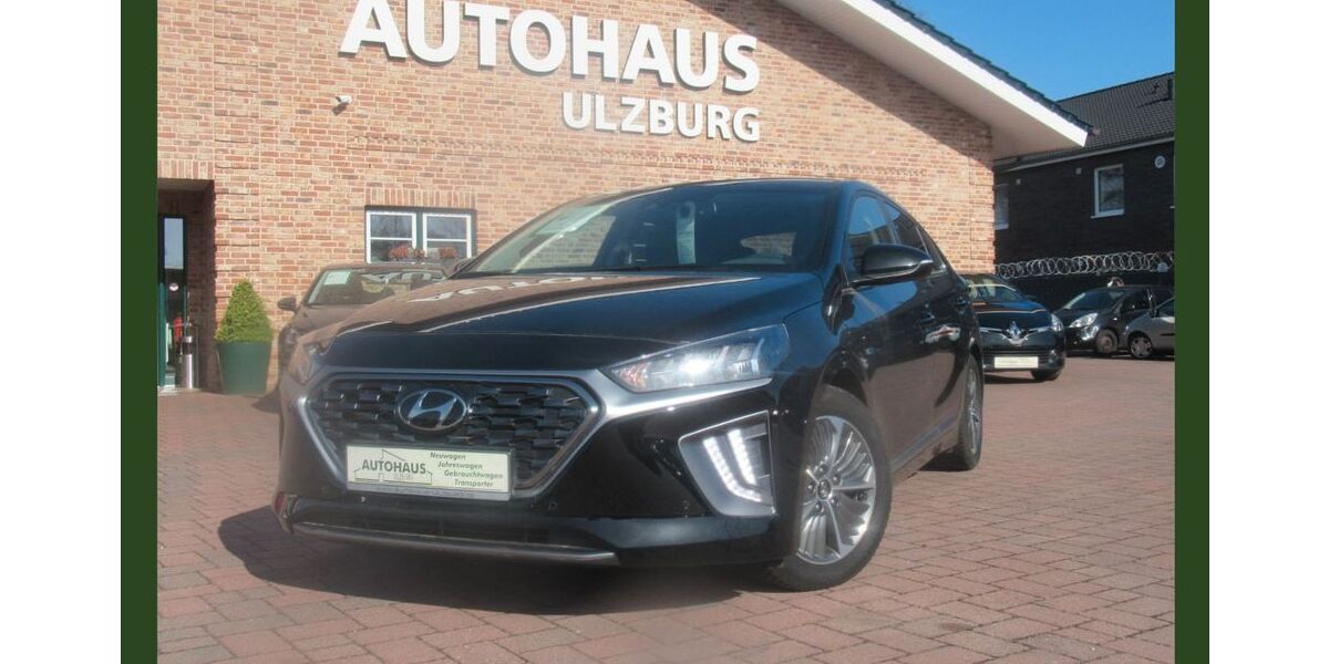 Hyundai IONIQ 29.881 km 16.900 &euro; Henstedt Ulzburg(20 km nördlich von HH-direkt an der A7) 24558