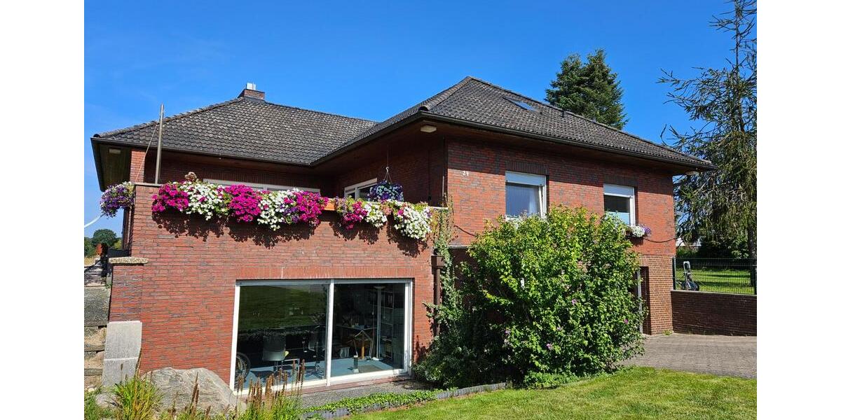 Einfamilienhaus Sülfeld - 10 Zimmer, 298 m&sup2;, 650.000&euro; | Angebot:26024238