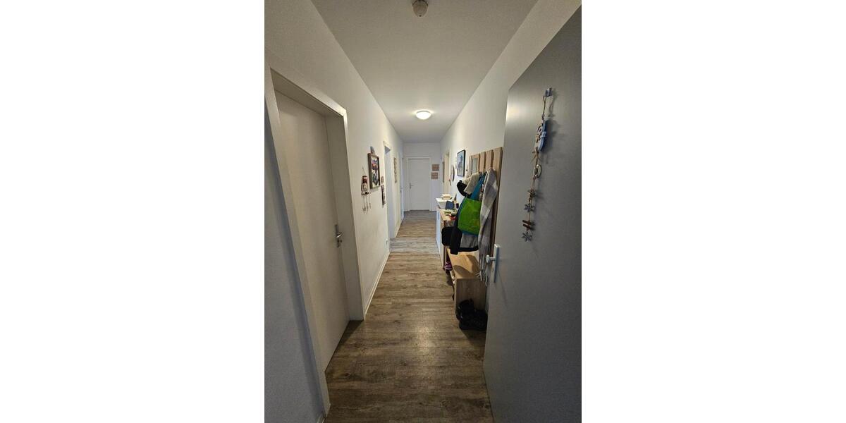 Etagenwohnung Elmshorn - 4 Zimmer, 84 m&sup2;, 990&euro; | Angebot:25902880