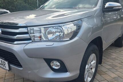 Toyota Hilux 260.000 km 22.900 &euro; Norderstedt b. Hamburg 22848