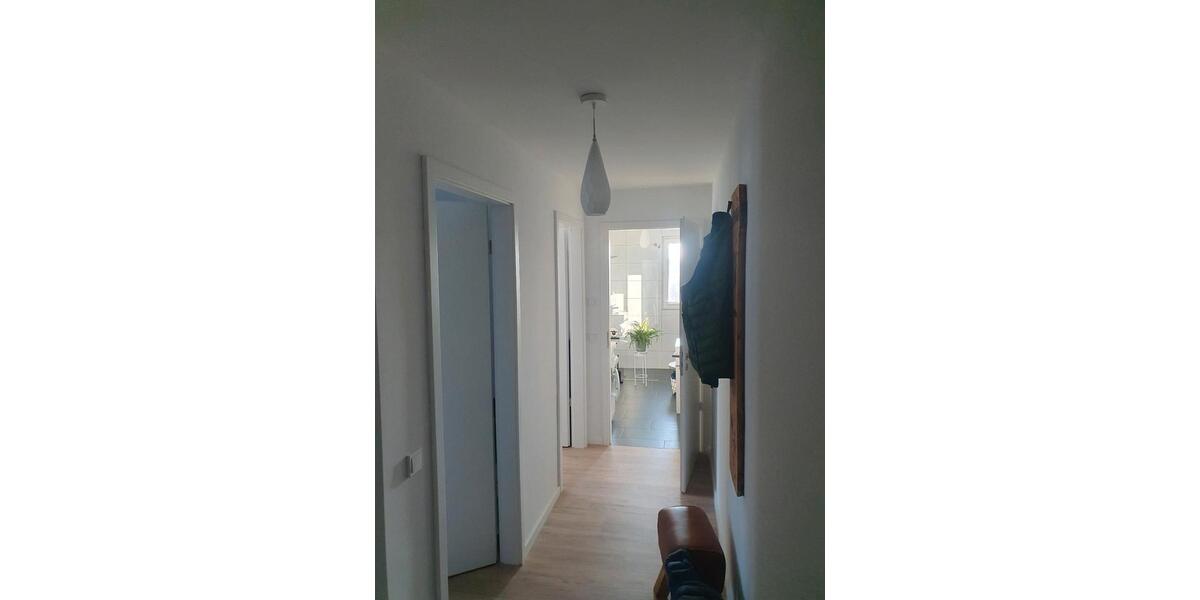 Dachgeschoßwohnung Kummerfeld - 2 Zimmer, 41 m&sup2;, 914&euro; | Angebot:25974167