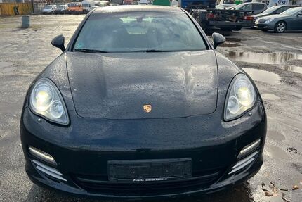 Porsche Panamera 276.862 km 13.990 &euro; Hamburg 22113