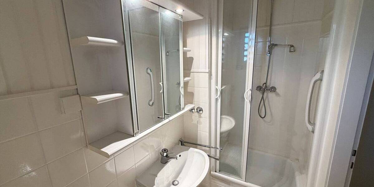 Etagenwohnung Pinneberg - 3 Zimmer, 87 m&sup2;, 215.000&euro; | Angebot:26803649