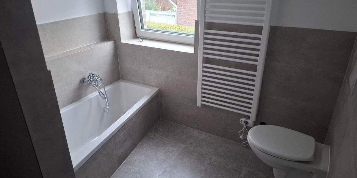 Doppelhaushälfte Quickborn - 5 Zimmer, 127 m&sup2;, 2.090&euro; | Angebot:25734072