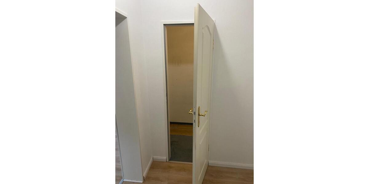 Etagenwohnung Hamburg Wandsbek - 1 Zimmer, 83 m&sup2;, 950&euro; | Angebot:25166694