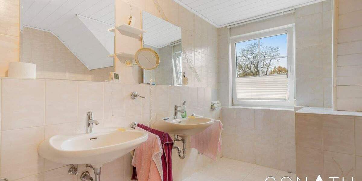 Mehrfamilienhaus, Wohnhaus Hamburg Neugraben-Fischbek - 7 Zimmer, 210 m&sup2;, 749.000&euro; | Angebot:25670673