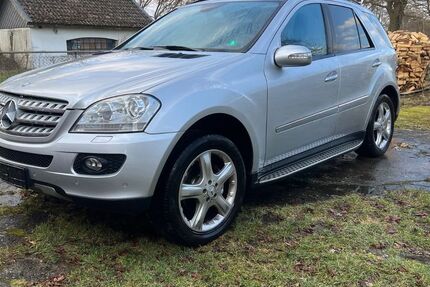 Mercedes-Benz 320 192.000 km 8.300 &euro; Elmenhorst 23869