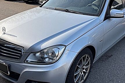 Mercedes-Benz C 220 307.600 km 5.990 &euro; Hamburg 20537