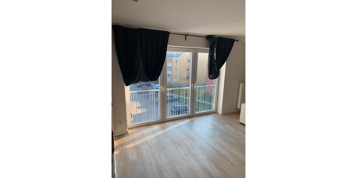 Dachgeschoßwohnung Barmstedt - 3 Zimmer, 69 m&sup2;, 980&euro; | Angebot:25894758