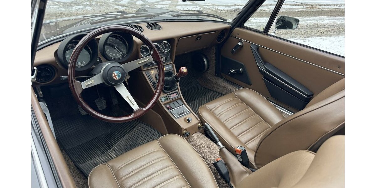 Alfa Romeo Spider 2000 1. Hand, so nicht wieder zu bekommen 85.560 km 29.999 &euro; Hamburg 22339