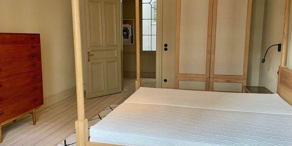 Etagenwohnung Hamburg Rotherbaum - 5 Zimmer, 205 m&sup2;, 5.900&euro; | Angebot:26026969