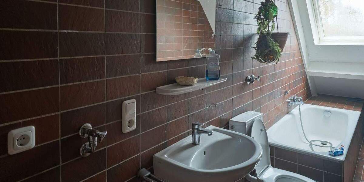 Einfamilienhaus Kisdorf - 7 Zimmer, 230 m&sup2;, 419.000&euro; | Angebot:25836691