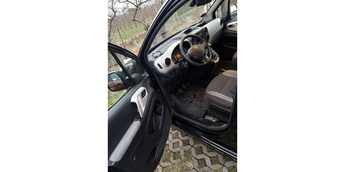 Peugeot Partner 181.000 km 6.900 &euro; Hamburg 21129