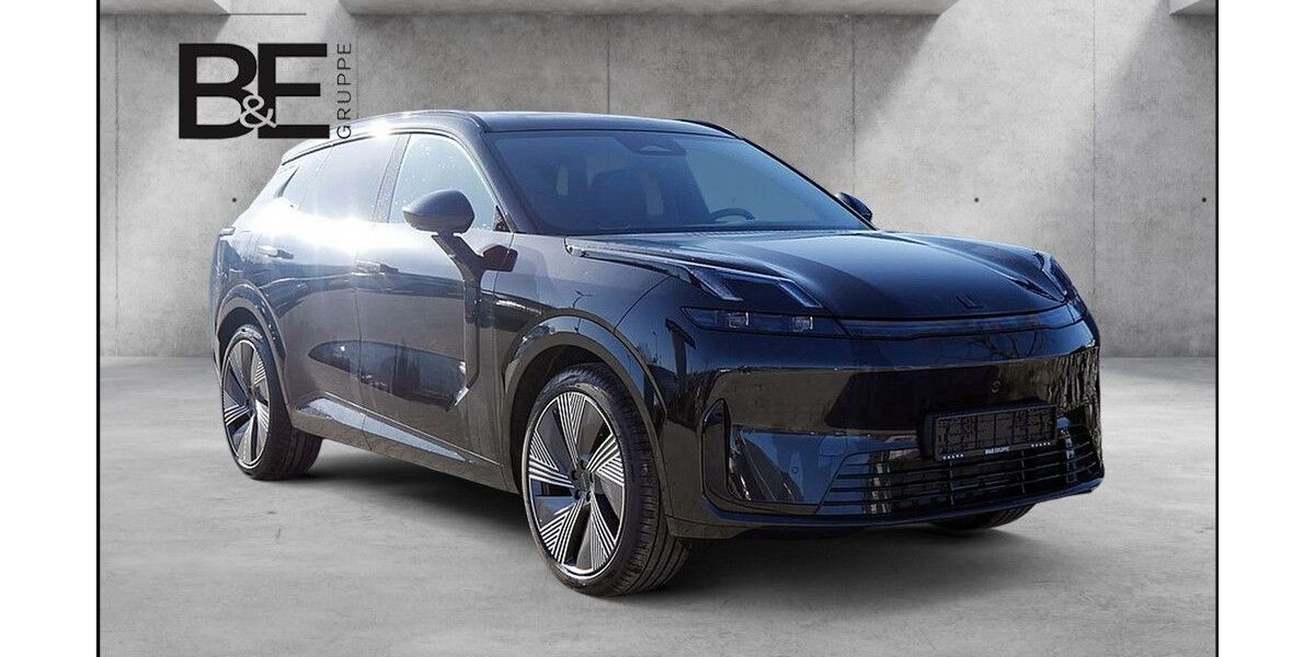 Lynk & Co 08 2.500 km 49.950 &euro; Glinde 21509