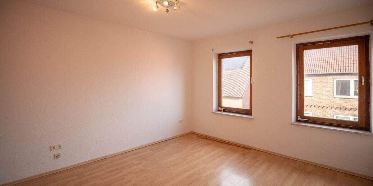 Doppelhaushälfte Barmstedt - 6 Zimmer, 150 m&sup2;, 295.000&euro; | Angebot:25671159