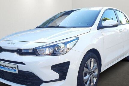 Kia Rio 28.139 km 15.845 &euro; Hamburg 22457