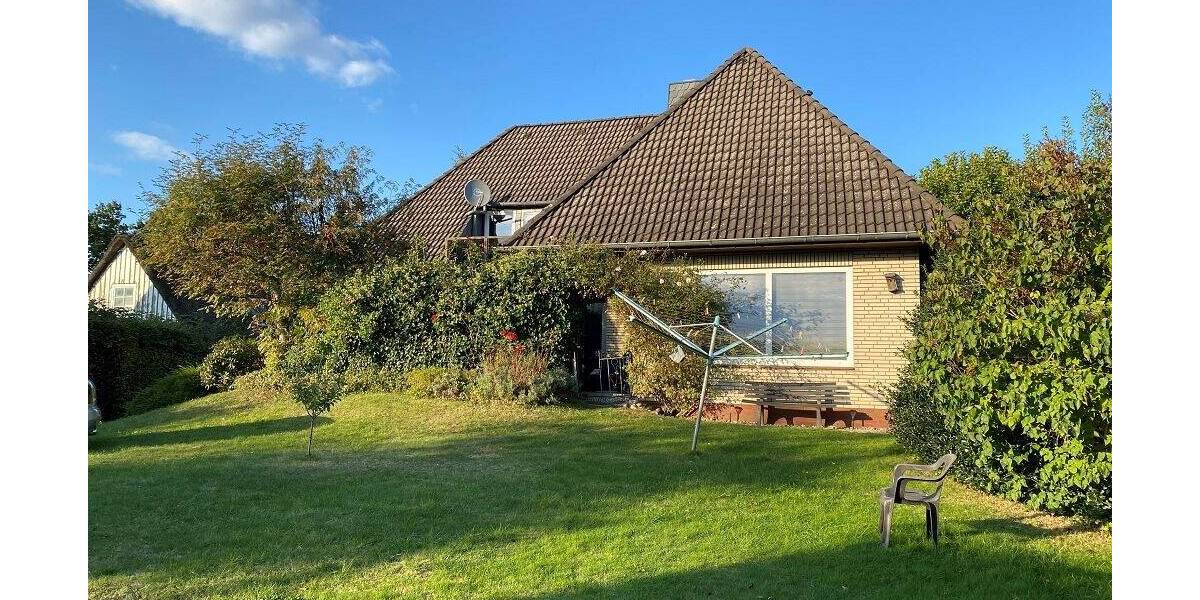 Mehrfamilienhaus, Wohnhaus Grünendeich - 7 Zimmer, 233 m&sup2;, 385.600&euro; | Angebot:25679381