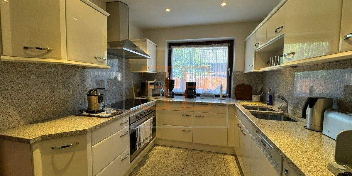 Edles Wohnen in Appen: Granitboden, zwei Bäder, Gäste-WC, traumhafter Garten und Indoor-Schwimmbad - Einfamilienhaus Appen Etz | Angebot:25806419