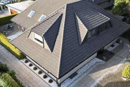 Haus Kaltenkirchen - 9 Zimmer, 415 m&sup2;, 698.400&euro; | Angebot:25774506