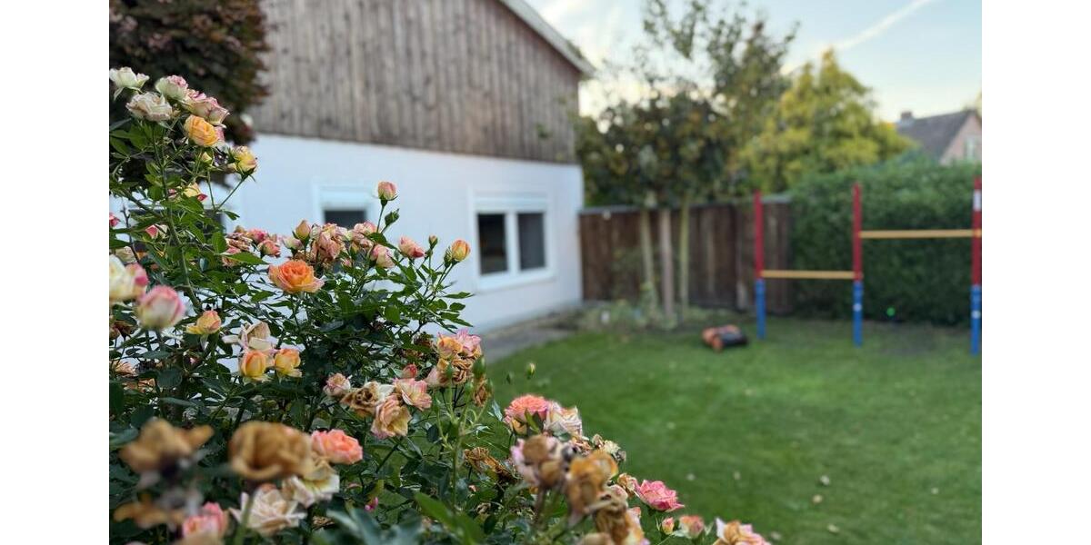 Einfamilienhaus Barmstedt - 11 Zimmer, 380 m&sup2;, 799.000&euro; | Angebot:26040232