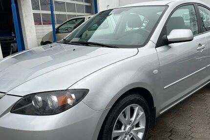 Mazda 3 82.000 km 4.490 &euro; Hamburg 20537