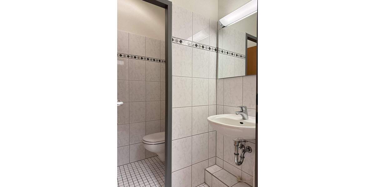 Gewerbeobjekt Ahrensburg - 4 Zimmer, 144 m&sup2;, 1.973&euro; | Angebot:25729851