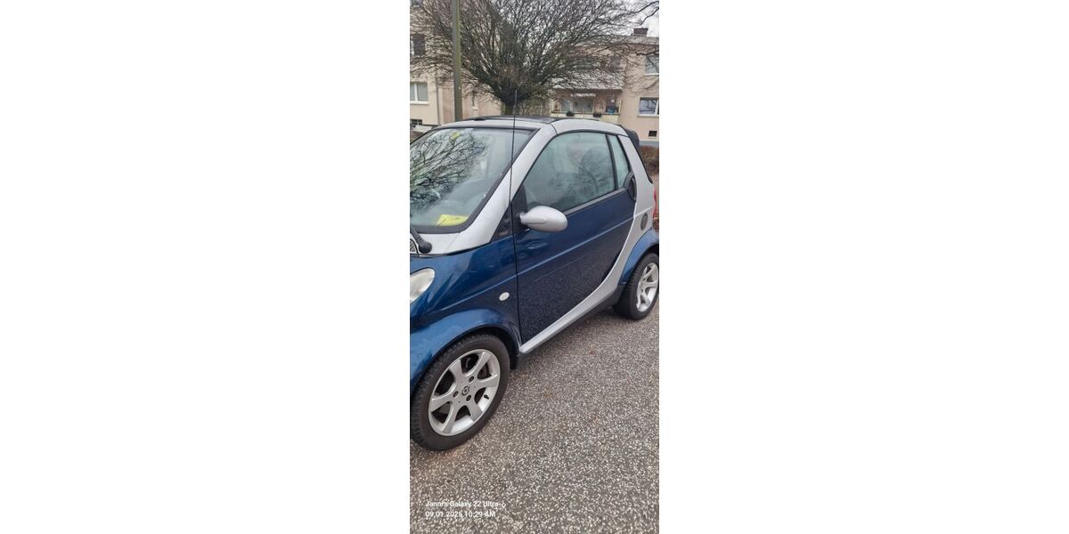 Smart ForTwo 124.500 km 3.333 &euro; Hamburg 21109