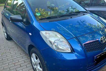 Toyota Yaris 139.000 km 4.500 &euro; Hamburg 22527